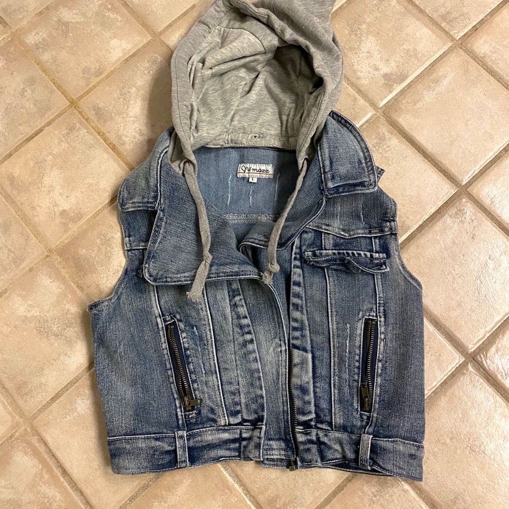 Jean vest top with cotton detachable grey hood